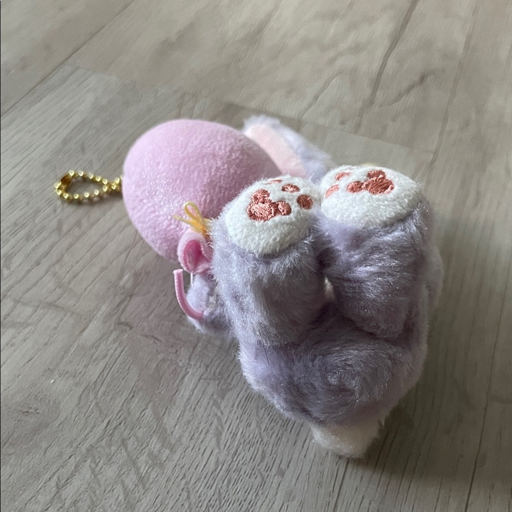Stella Lou Tokyo Disney Sea Keychain with Pink Balloon - Picture 4 of 5